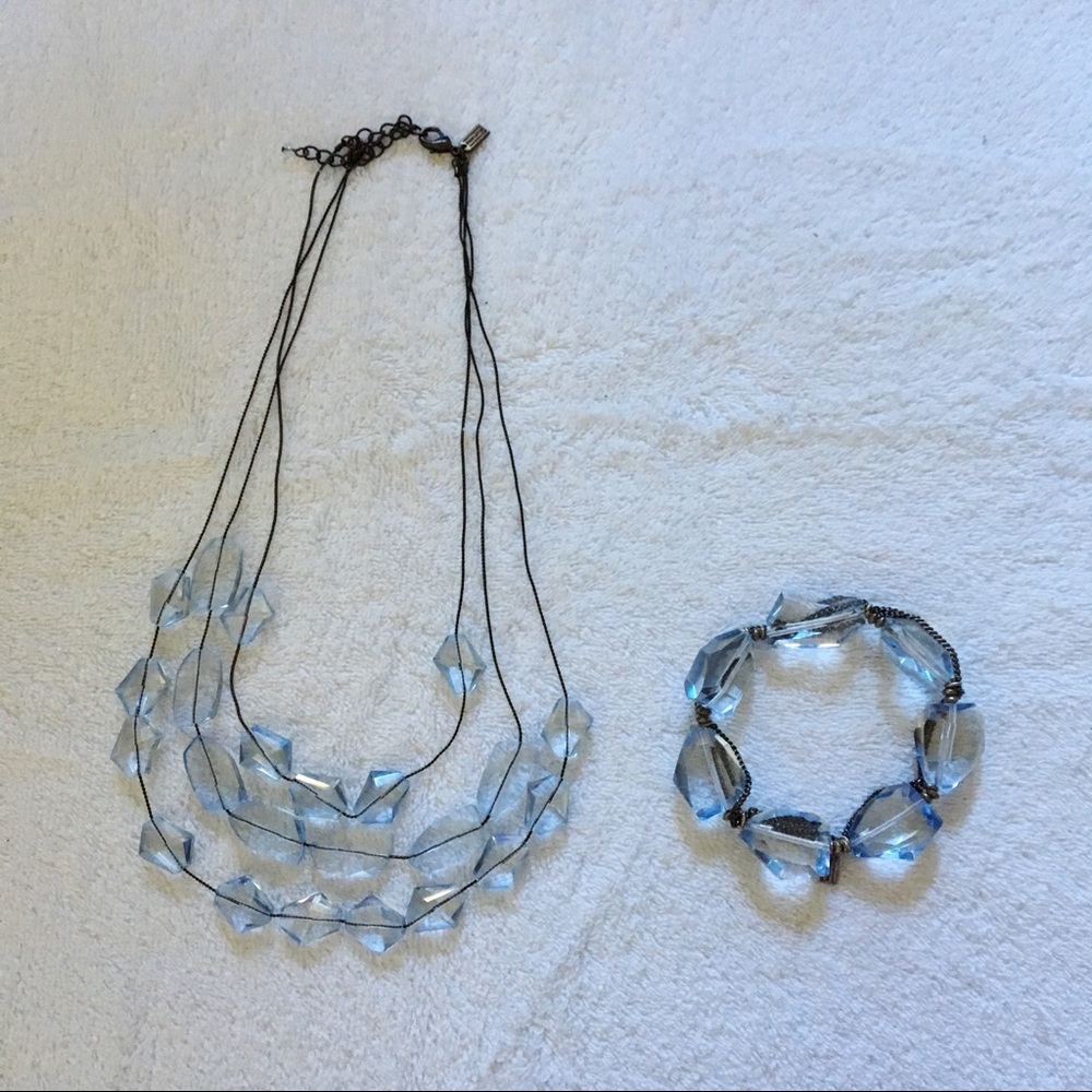 Pendleton Necklace and Bracelet Set